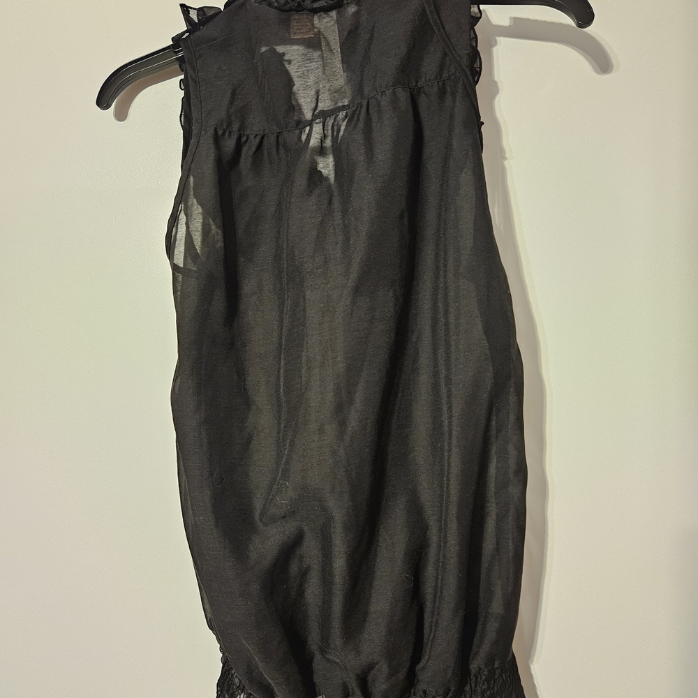 Eyeshadow Black Ruffled Blouse - Picture 2 of 4